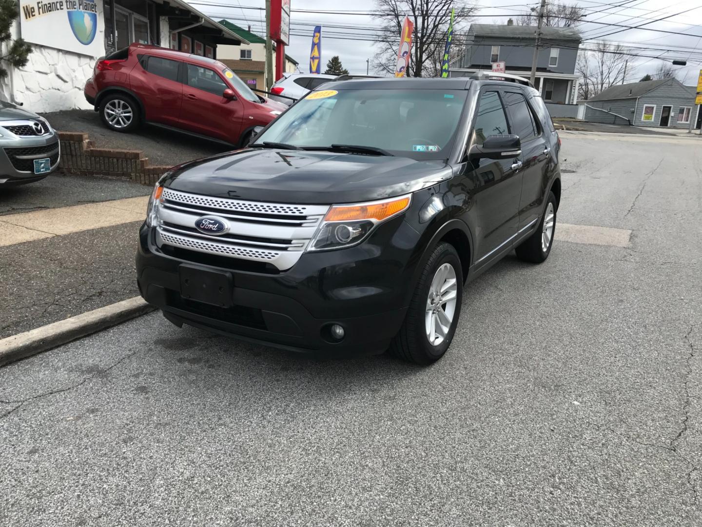 2013 Black /Black Ford Explorer XLT (1FM5K8D89DG) with an 3.5 V6 engine, Automatic transmission, located at 577 Chester Pike, Prospect Park, PA, 19076, (610) 237-1015, 39.886154, -75.302338 - Photo#2